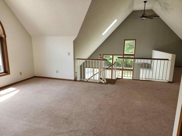 N1465 W SPENCER LAKE ROAD, Waupaca, WI 54981