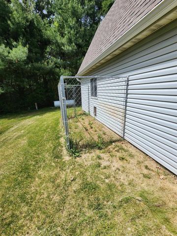 N1465 W SPENCER LAKE ROAD, Waupaca, WI 54981