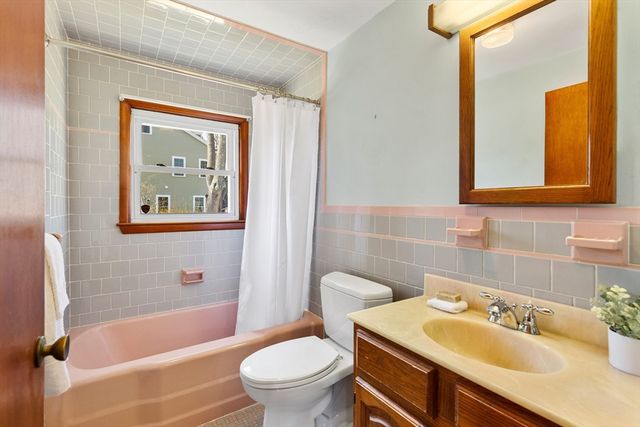 44 Piedmont St, Arlington, MA 02476