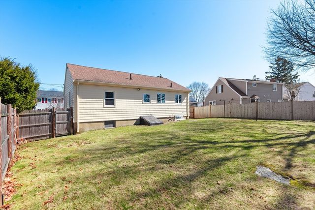 44 Piedmont St, Arlington, MA 02476
