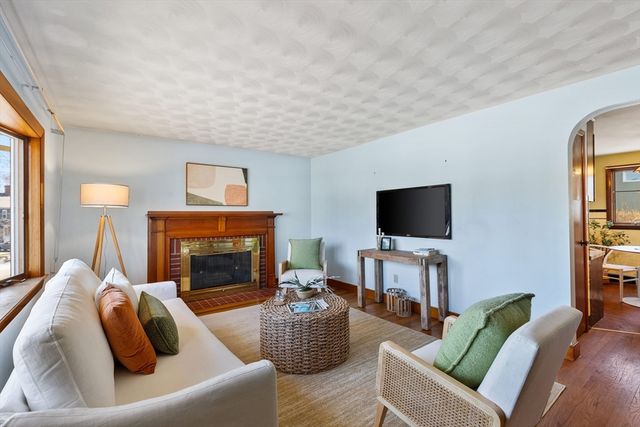 44 Piedmont St, Arlington, MA 02476