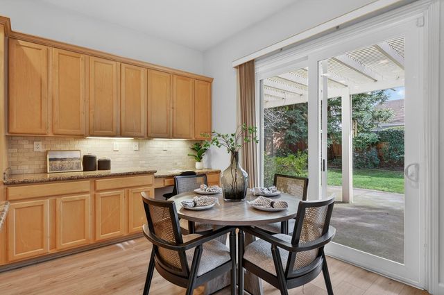 1549 Northpark Dr, Roseville, CA 95747