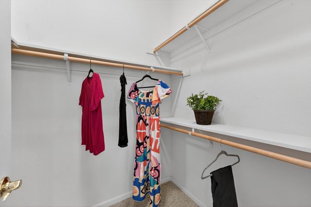 1549 Northpark Dr, Roseville, CA 95747