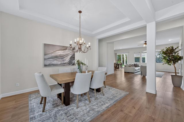 1549 Northpark Dr, Roseville, CA 95747