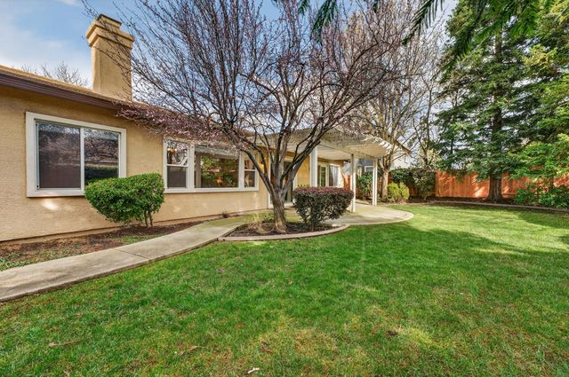 1549 Northpark Dr, Roseville, CA 95747