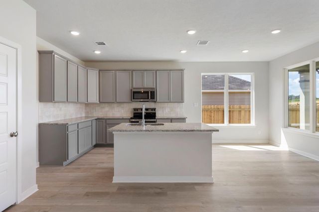 611 Rockbridge Drive, Huntsville, TX 77340