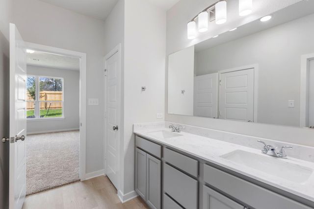 611 Rockbridge Drive, Huntsville, TX 77340