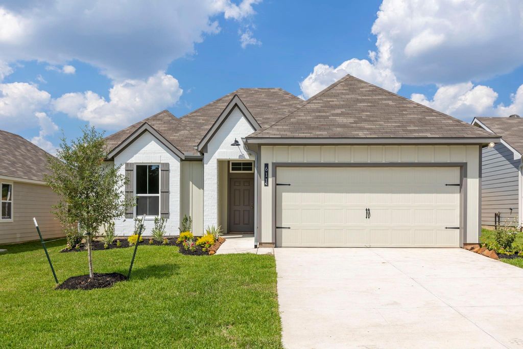 611 Rockbridge Drive, Huntsville, TX 77340