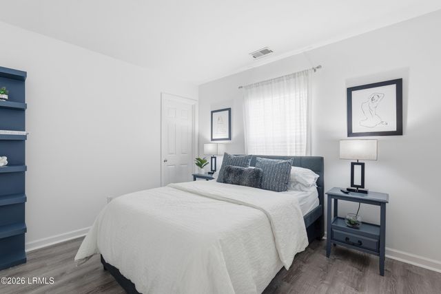 7 Lakeside Drive, Bluffton, SC 29910