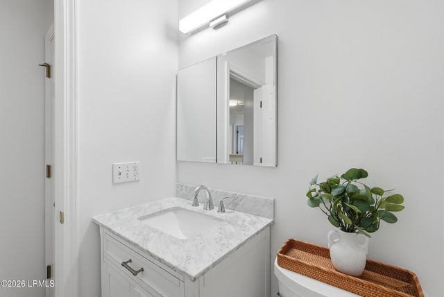 7 Lakeside Drive, Bluffton, SC 29910