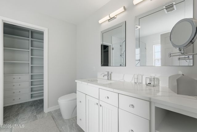 7 Lakeside Drive, Bluffton, SC 29910