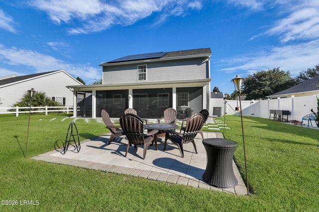 7 Lakeside Drive, Bluffton, SC 29910