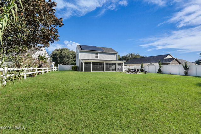 7 Lakeside Drive, Bluffton, SC 29910