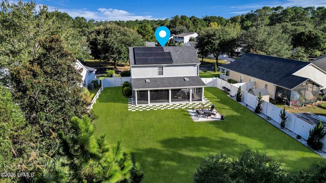 7 Lakeside Drive, Bluffton, SC 29910
