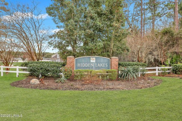 7 Lakeside Drive, Bluffton, SC 29910