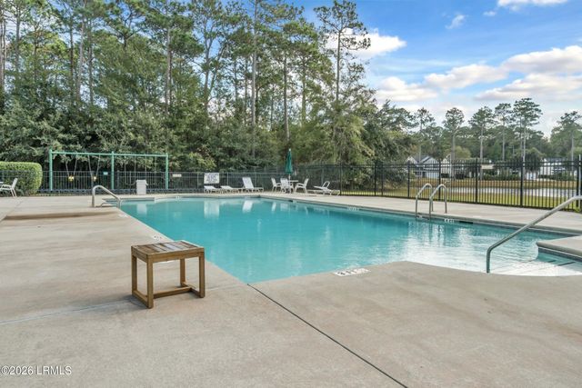 7 Lakeside Drive, Bluffton, SC 29910