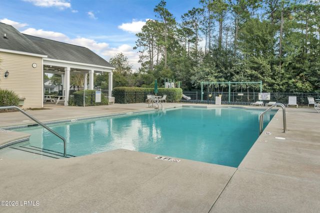 7 Lakeside Drive, Bluffton, SC 29910