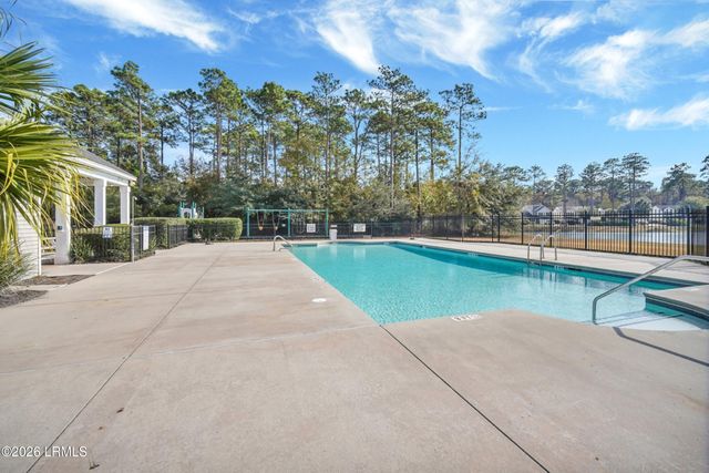 7 Lakeside Drive, Bluffton, SC 29910