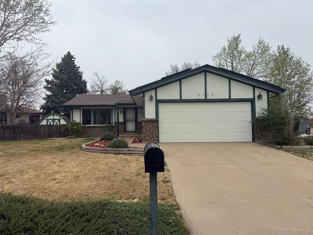 6729 W 67th Avenue, Arvada, CO 80003