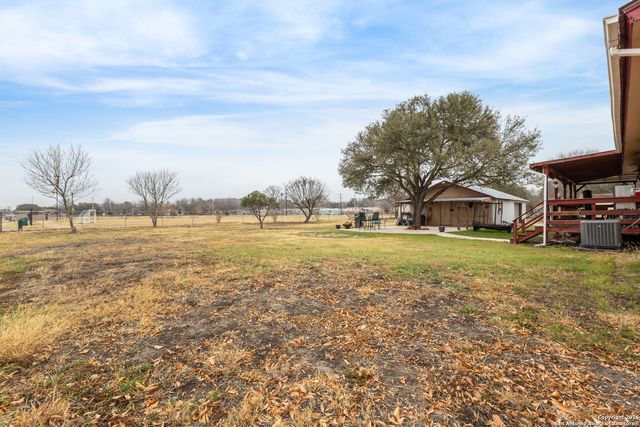 1102 Berlin St, Castroville, TX 78009