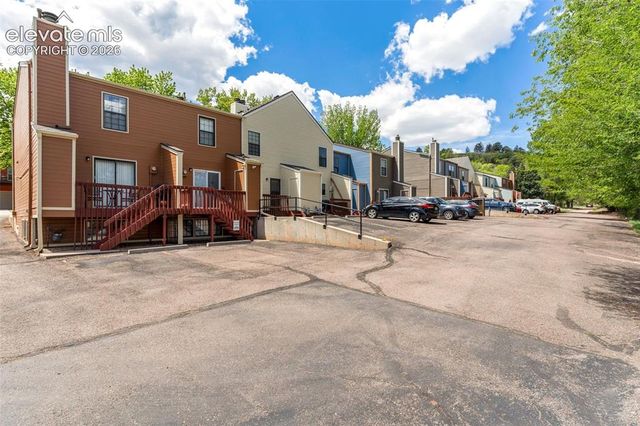 3720 Red Canon Place, Colorado Springs, CO 80904