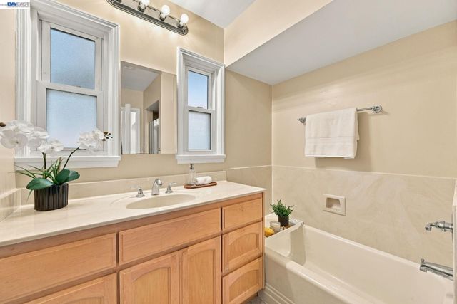 1384 Graff Avenue, San Leandro, CA 94577