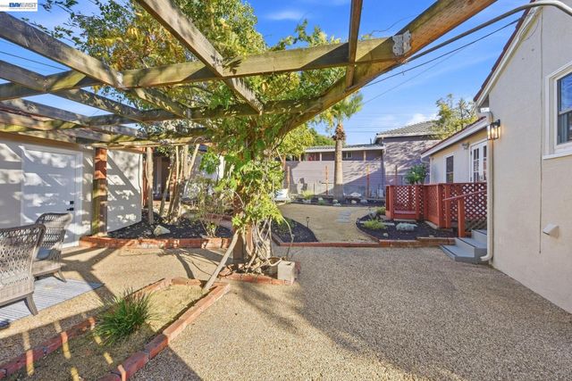 1384 Graff Avenue, San Leandro, CA 94577