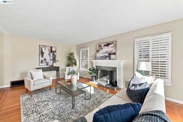 1384 Graff Avenue, San Leandro, CA 94577