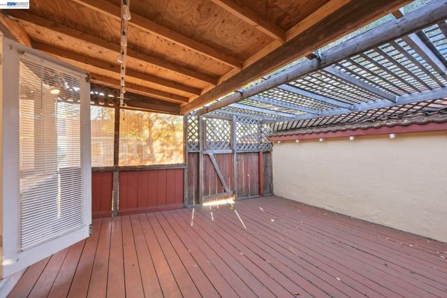 1384 Graff Avenue, San Leandro, CA 94577
