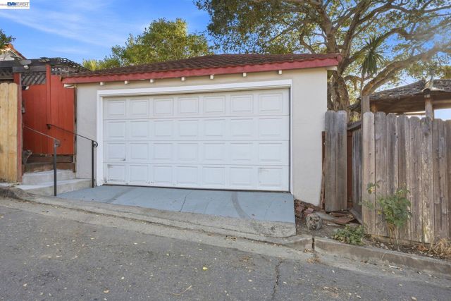 1384 Graff Avenue, San Leandro, CA 94577