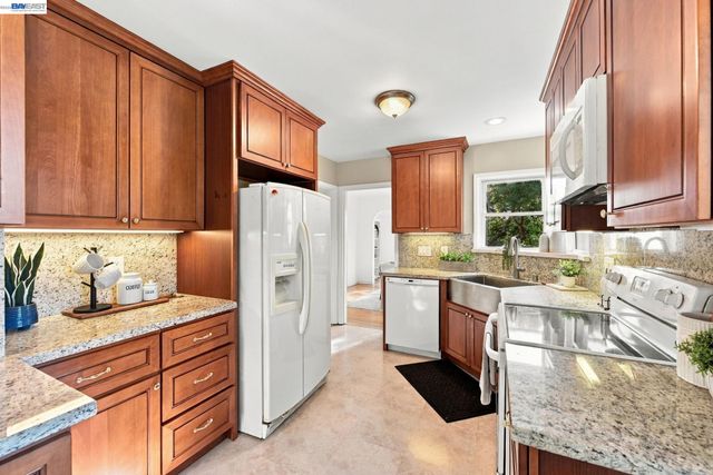 1384 Graff Avenue, San Leandro, CA 94577