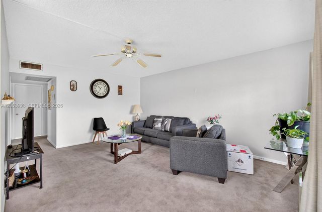 14 Preston A, Boca Raton, FL 33434