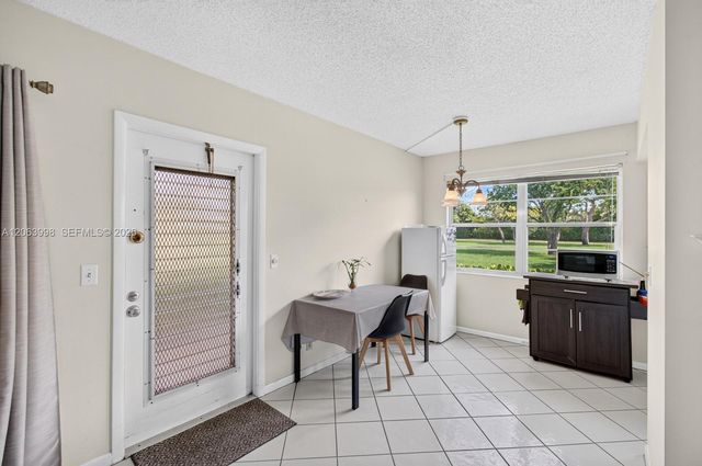 14 Preston A, Boca Raton, FL 33434