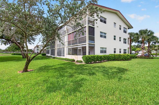 14 Preston A, Boca Raton, FL 33434