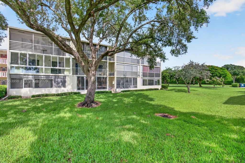14 Preston A, Boca Raton, FL 33434