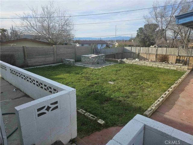 1543 Elizabeth Lake, Palmdale, CA 93551