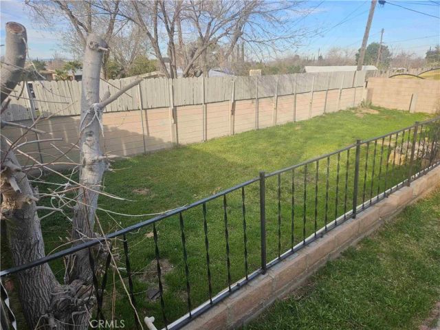 1543 Elizabeth Lake, Palmdale, CA 93551