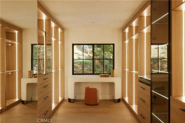 4072 Alonzo Avenue, Encino, CA 91316
