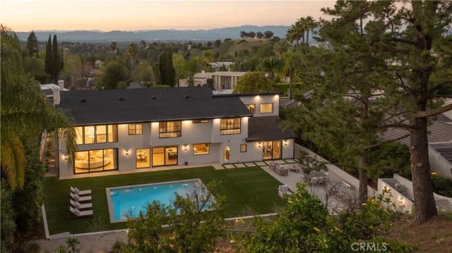 4072 Alonzo Avenue, Encino, CA 91316