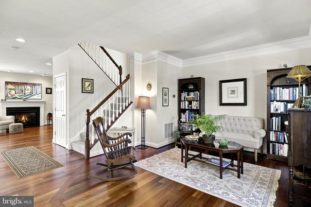 1114 INNIS DR, Fredericksburg, VA 22401