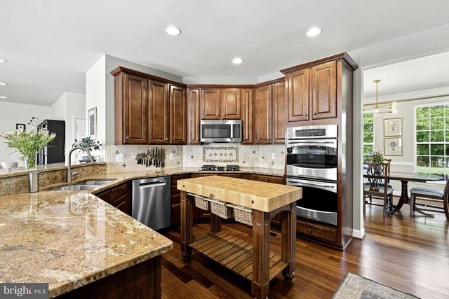 1114 INNIS DR, Fredericksburg, VA 22401