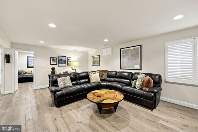 1114 INNIS DR, Fredericksburg, VA 22401
