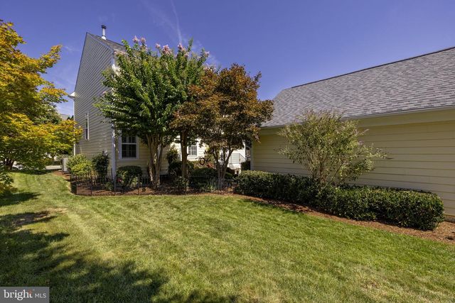 1114 INNIS DR, Fredericksburg, VA 22401