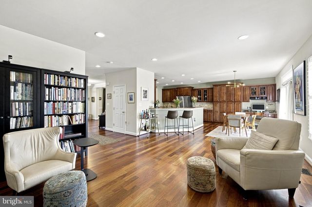 1114 INNIS DR, Fredericksburg, VA 22401