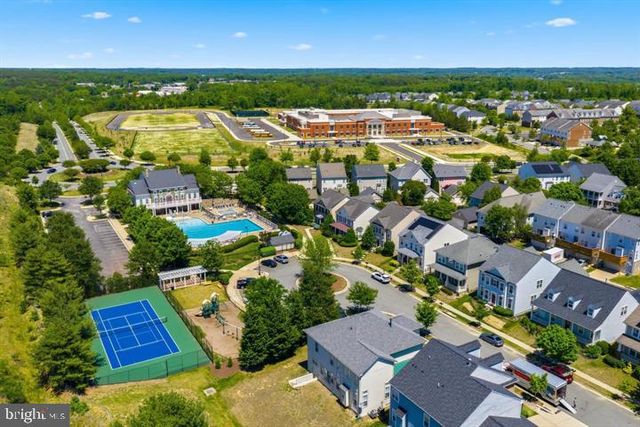 1114 INNIS DR, Fredericksburg, VA 22401