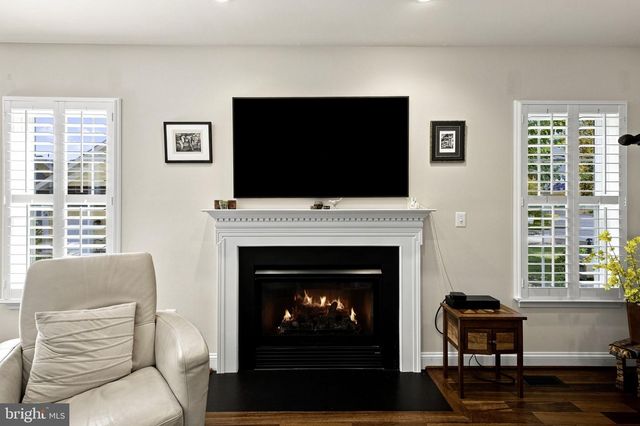 1114 INNIS DR, Fredericksburg, VA 22401