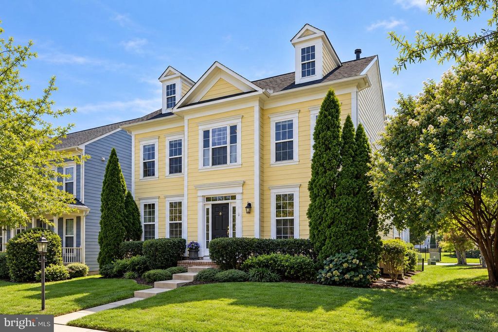 1114 INNIS DR, Fredericksburg, VA 22401