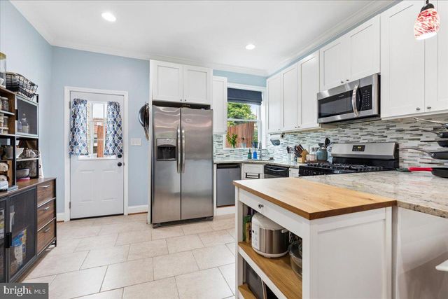 4346 FALLS RD, Baltimore, MD 21211