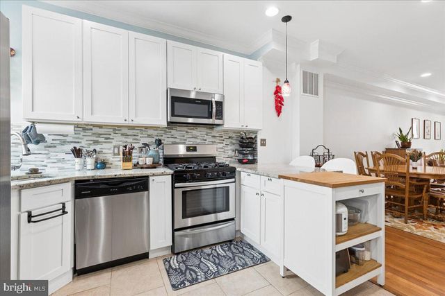 4346 FALLS RD, Baltimore, MD 21211
