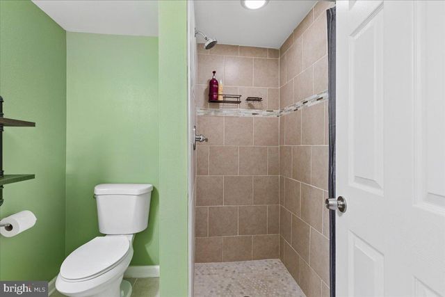 4346 FALLS RD, Baltimore, MD 21211